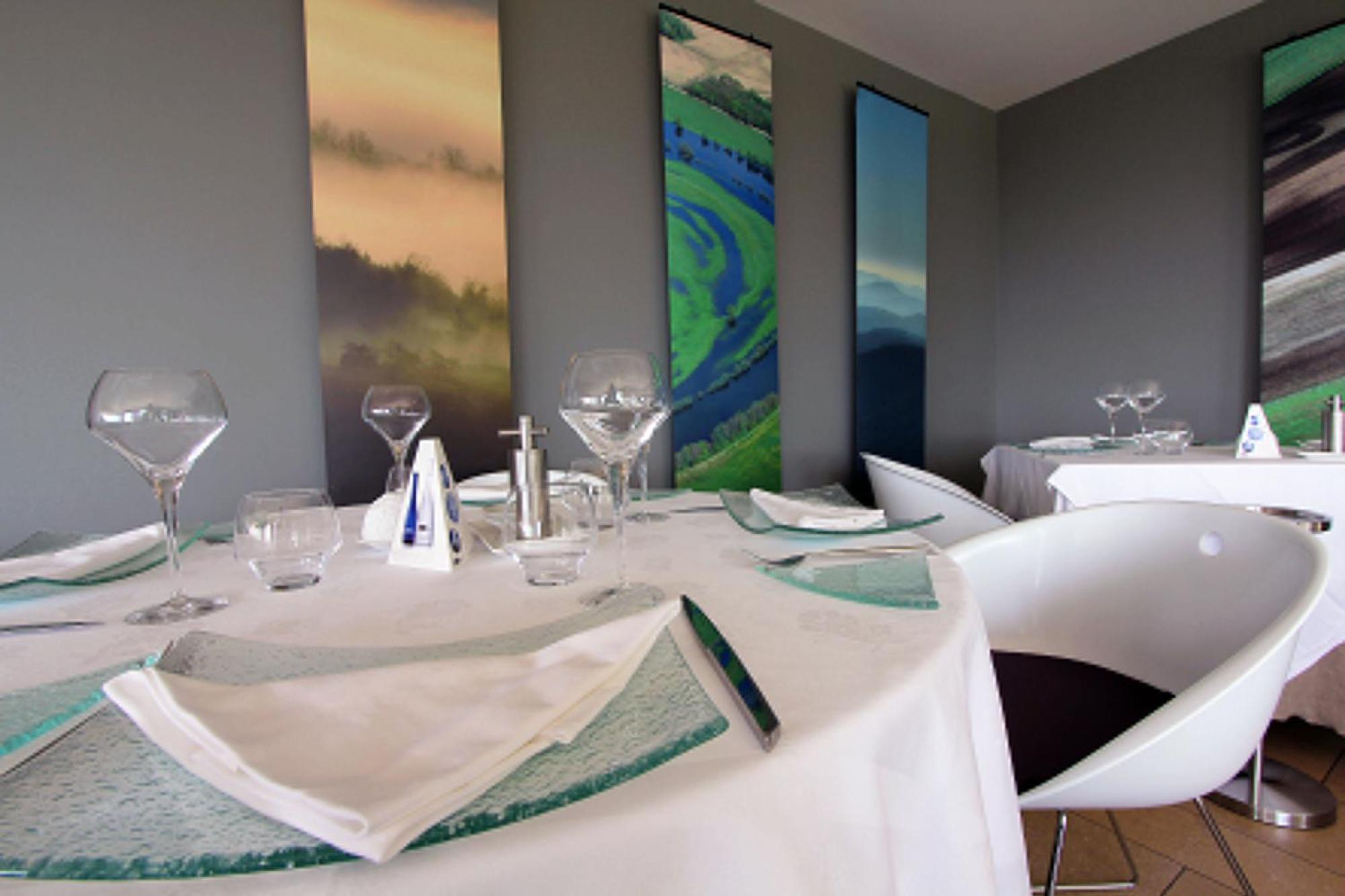 Hotel Restaurant La Montagne De Brancion Martailly-lès-Brancion Restaurant photo
