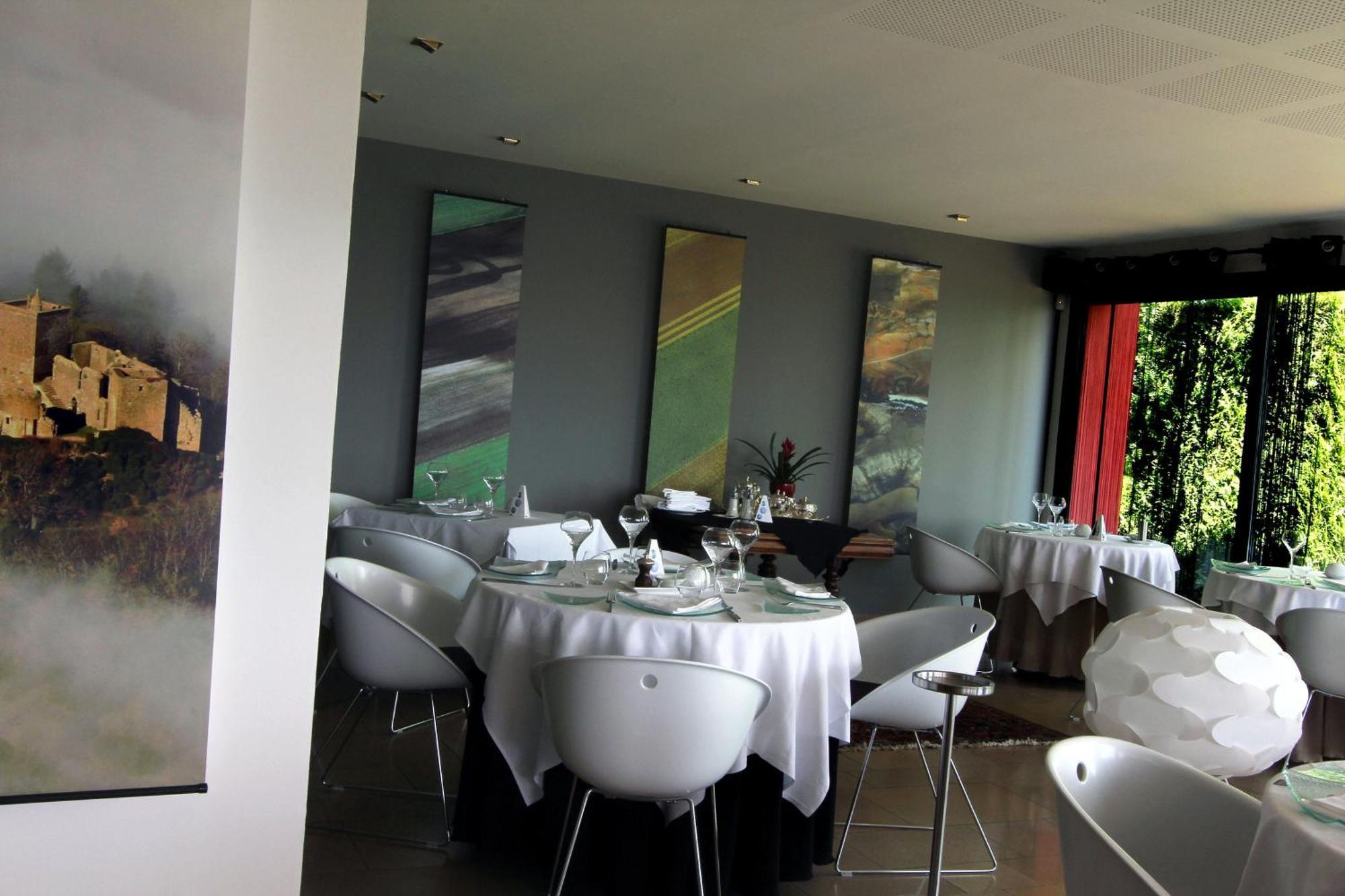 Hotel Restaurant La Montagne De Brancion Martailly-lès-Brancion Exterior photo